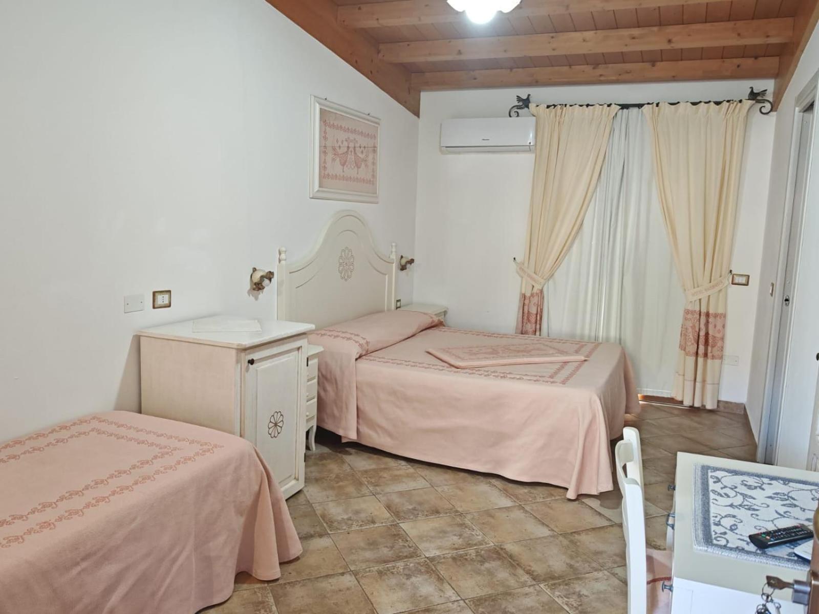 Hotel Barbagia Dorgali Exterior foto